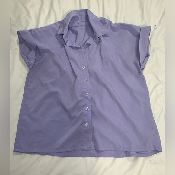 Beautiful lavender button down - Picture 1 of 2
